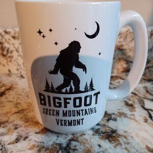 GOOD CONDITION VERMONT BIGFOOT COFFEE MUG